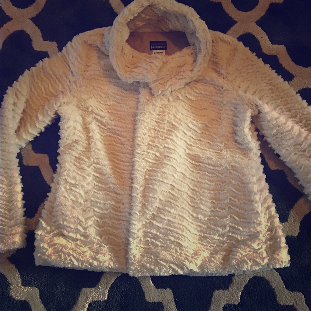 Patagonia Medium Ivory Pelage Jacket